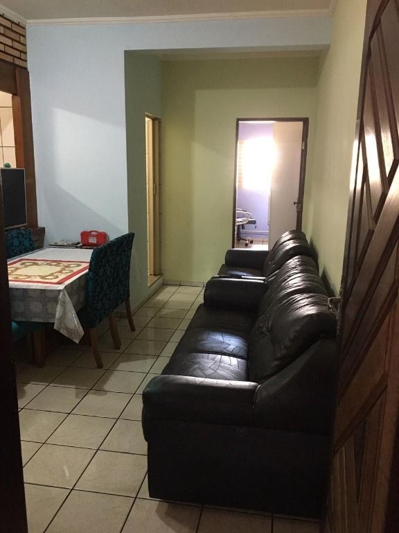 Casa, 6 quartos, 200 m² - Foto 4