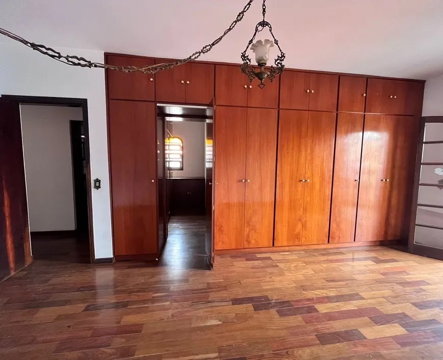 Casa à venda com 7 quartos, 500m² - Foto 18
