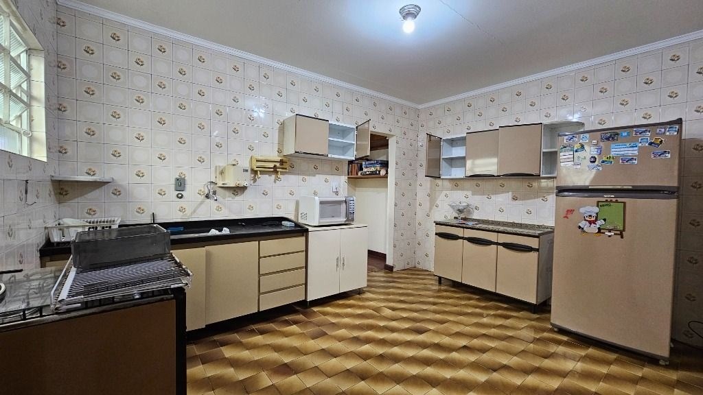 Casa, 4 quartos, 158 m² - Foto 1