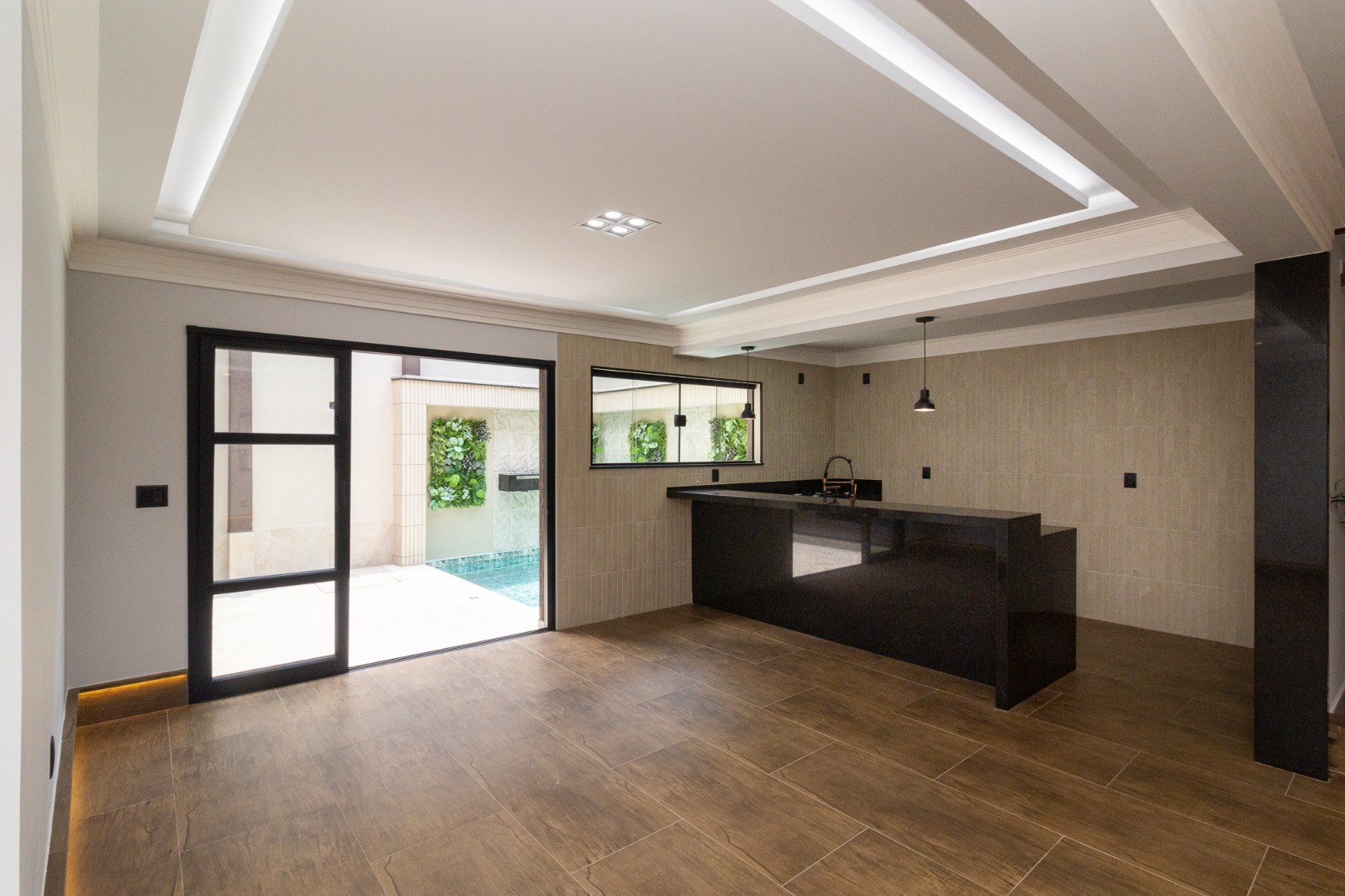 Casa, 3 quartos, 211 m² - Foto 1