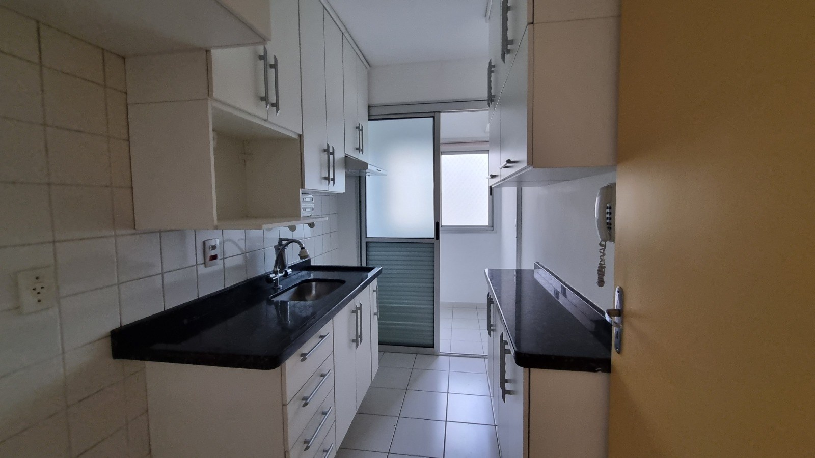 Apartamento à venda com 3 quartos, 63m² - Foto 1