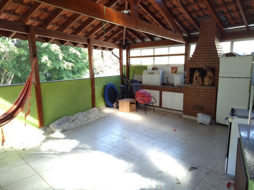 Casa, 3 quartos, 247 m² - Foto 4