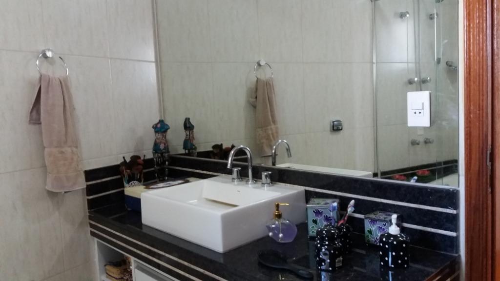 Casa, 3 quartos, 305 m² - Foto 2
