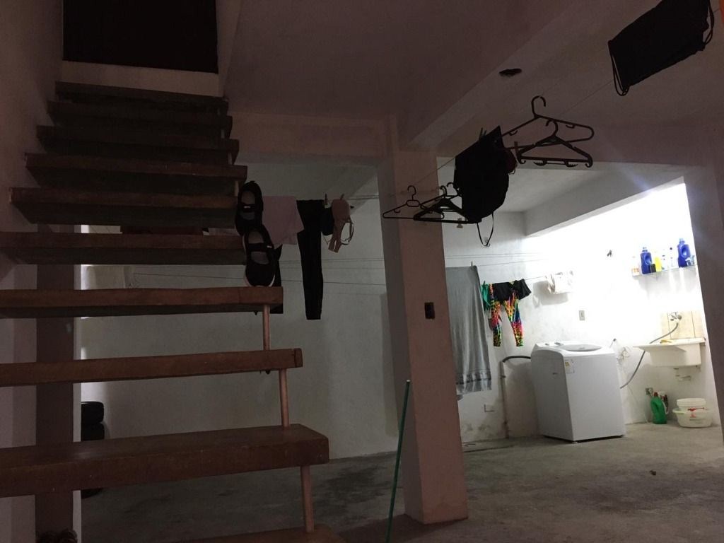 Casa, 6 quartos, 200 m² - Foto 11