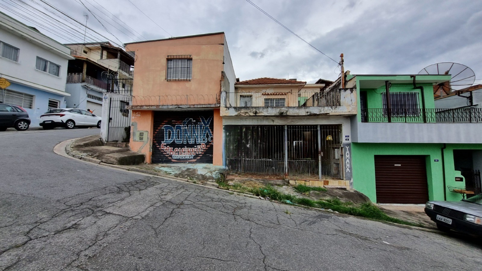 Terreno à venda com 1 quarto, 113m² - Foto 2