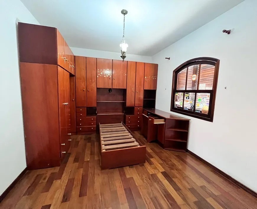 Casa à venda com 7 quartos, 500m² - Foto 25
