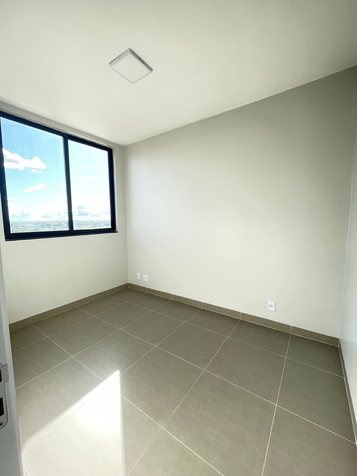 Apartamento à venda com 2 quartos, 66m² - Foto 7