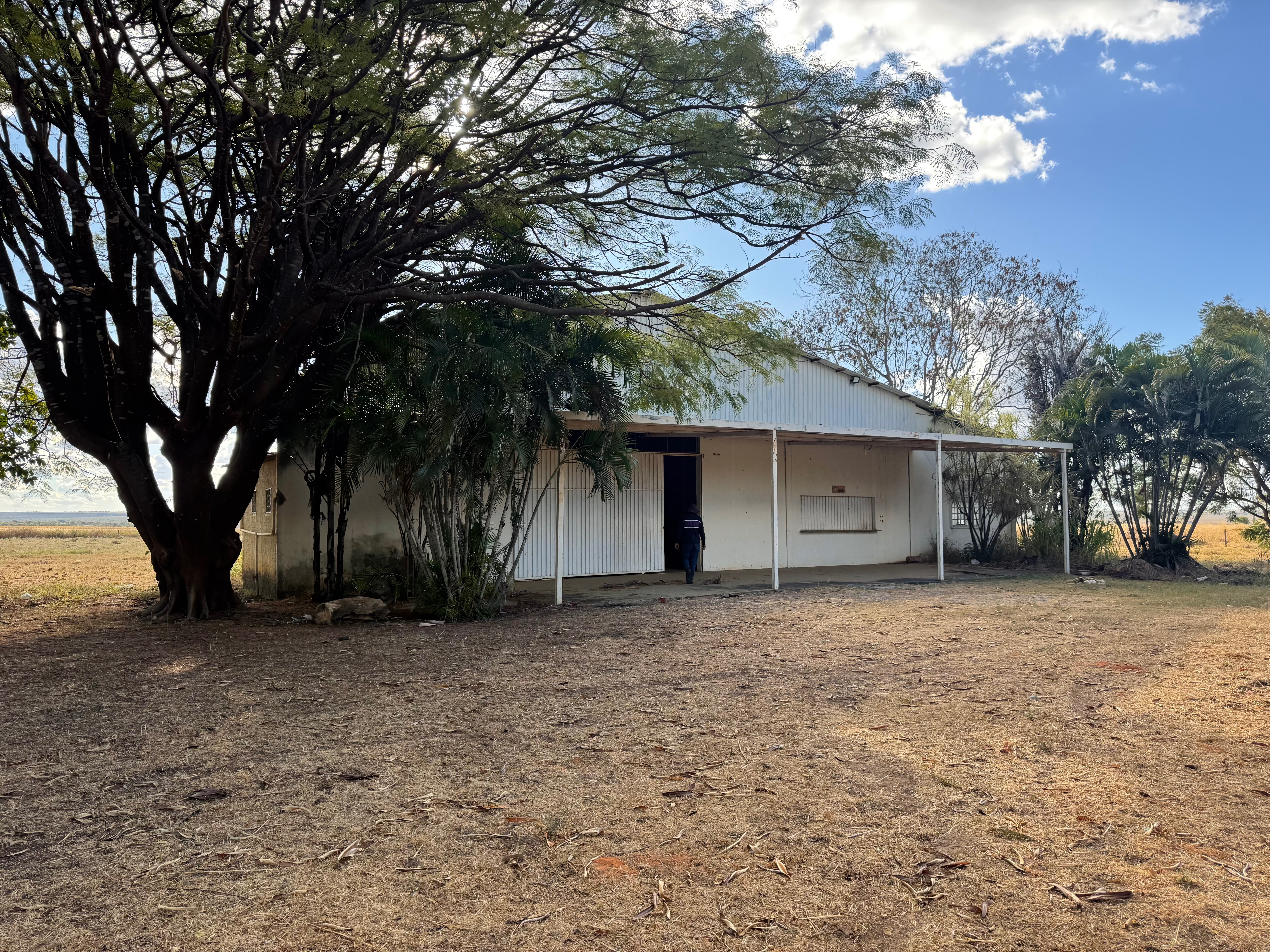 Sítio à venda com 5 quartos, 950000m² - Foto 21
