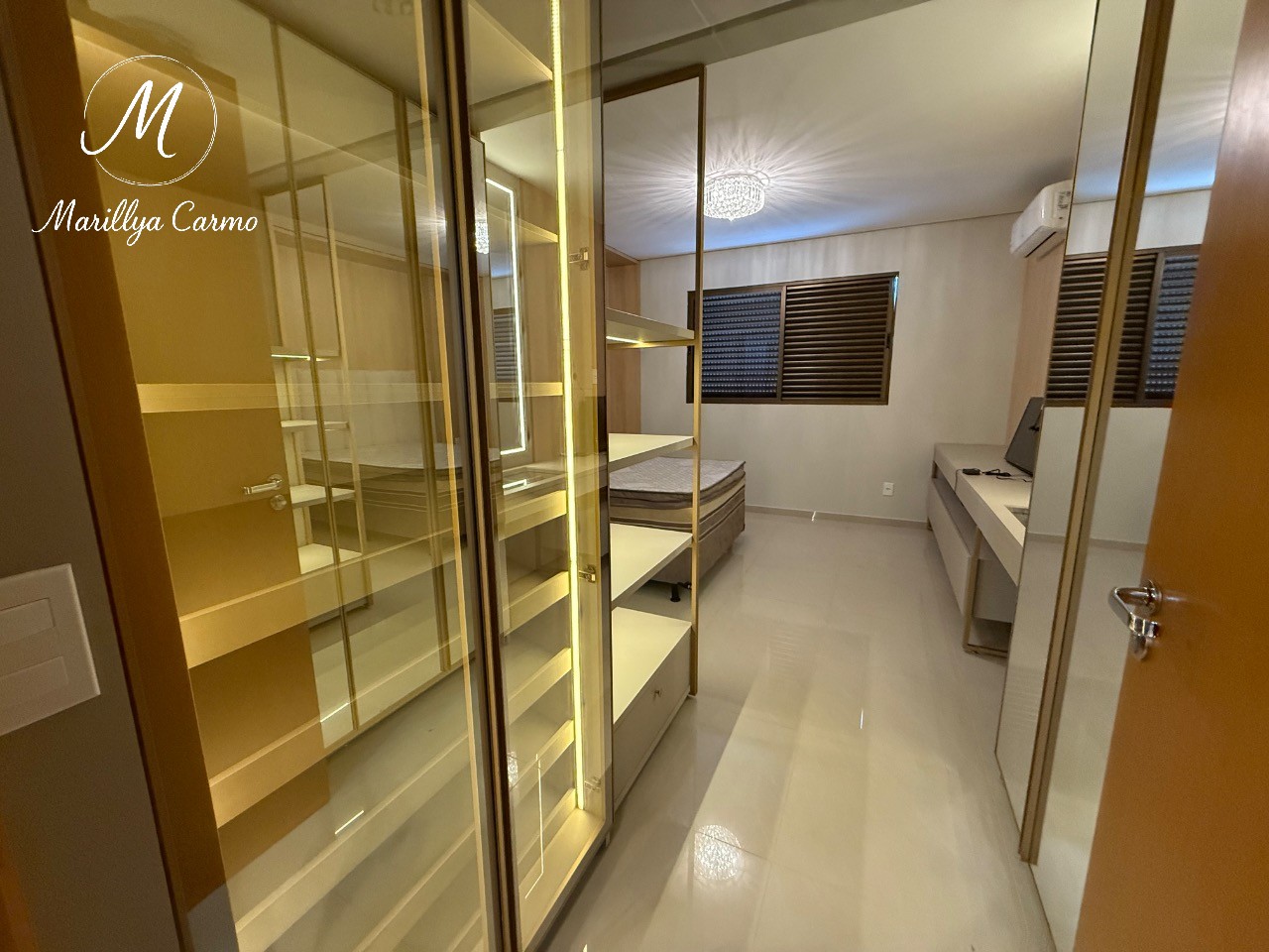 Apartamento à venda com 3 quartos, 132m² - Foto 1