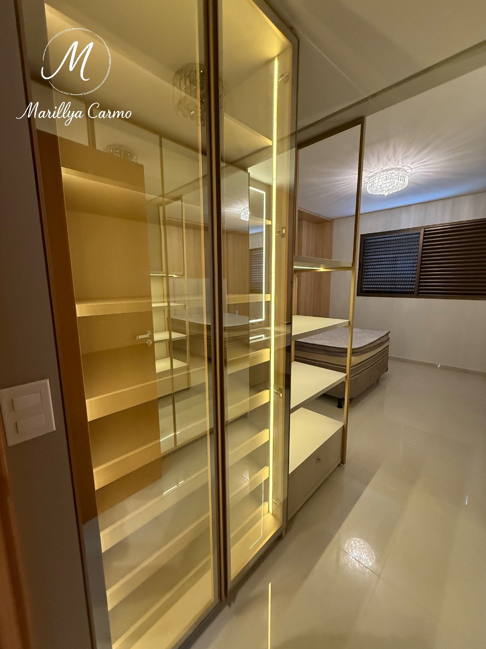 Apartamento à venda com 3 quartos, 132m² - Foto 2