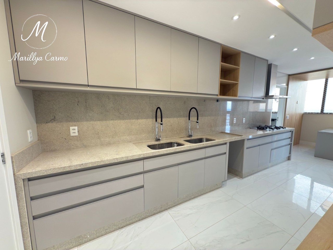 Cobertura, 3 quartos, 168 m² - Foto 2