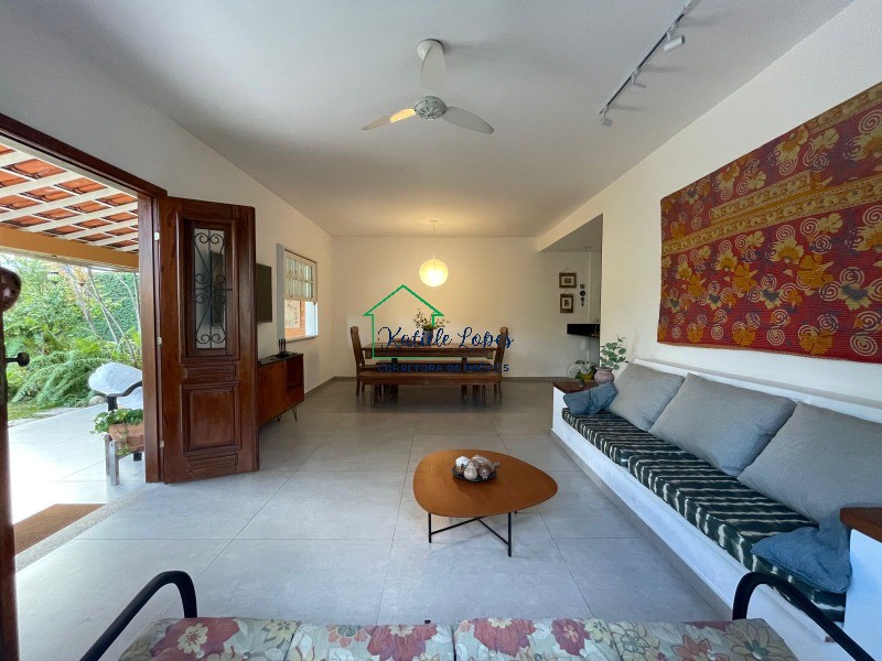 Casa à venda com 4 quartos, 182m² - Foto 15