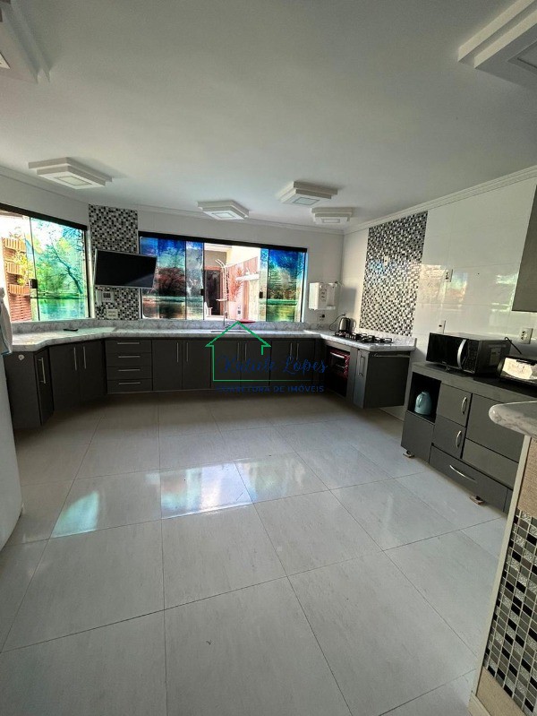 Casa à venda e aluguel com 5 quartos - Foto 9