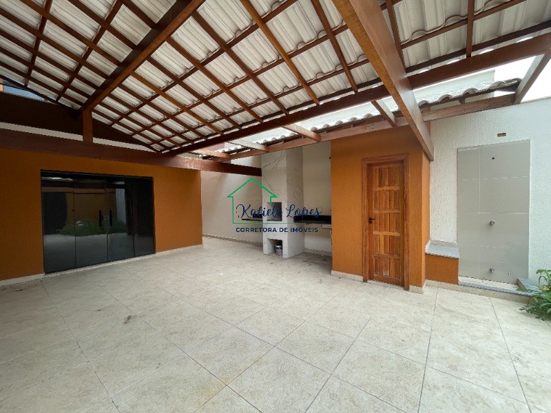 Casa à venda com 4 quartos - Foto 1