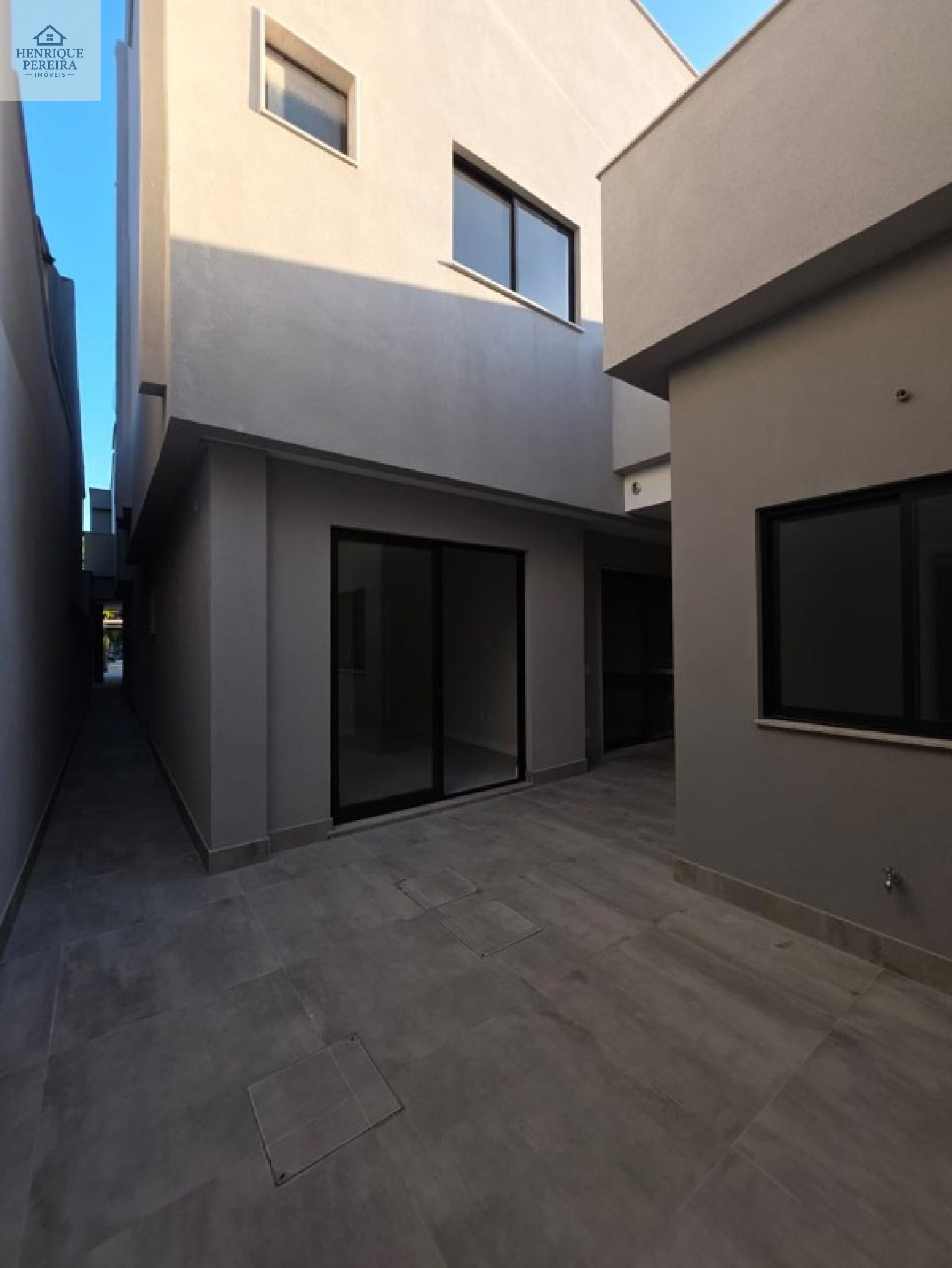 RIO MAR II Casa em Condomínio na Barra da Tijuca - 4 suítes, 6 banheiros, 2 vagas - 510m² - Rio de Janeiro-RJ