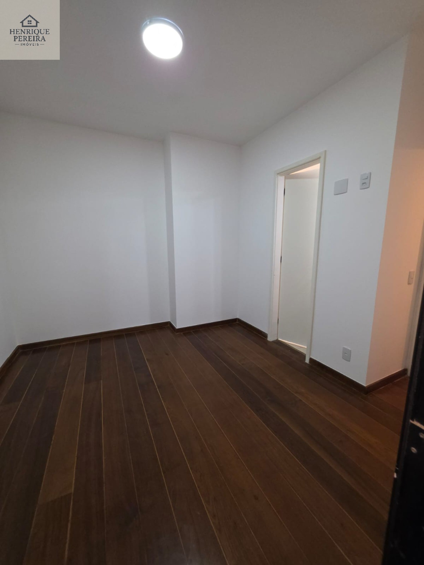 Apartamento na Barra da Tijuca: 3 quartos, 2 suítes, 97m² - Imperdível!