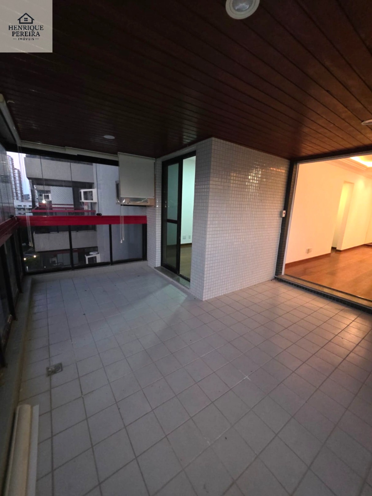 Apartamento na Barra da Tijuca: 3 quartos, 2 suítes, 97m² - Imperdível!