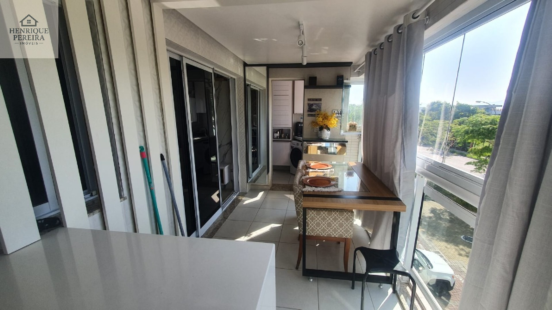 Apartamento de 2 quartos na Barra da Tijuca, RJ, Alphagreen Residence Club: 2 suítes, 1 sala, 3 banheiros, 86 m² e vaga de garagem!