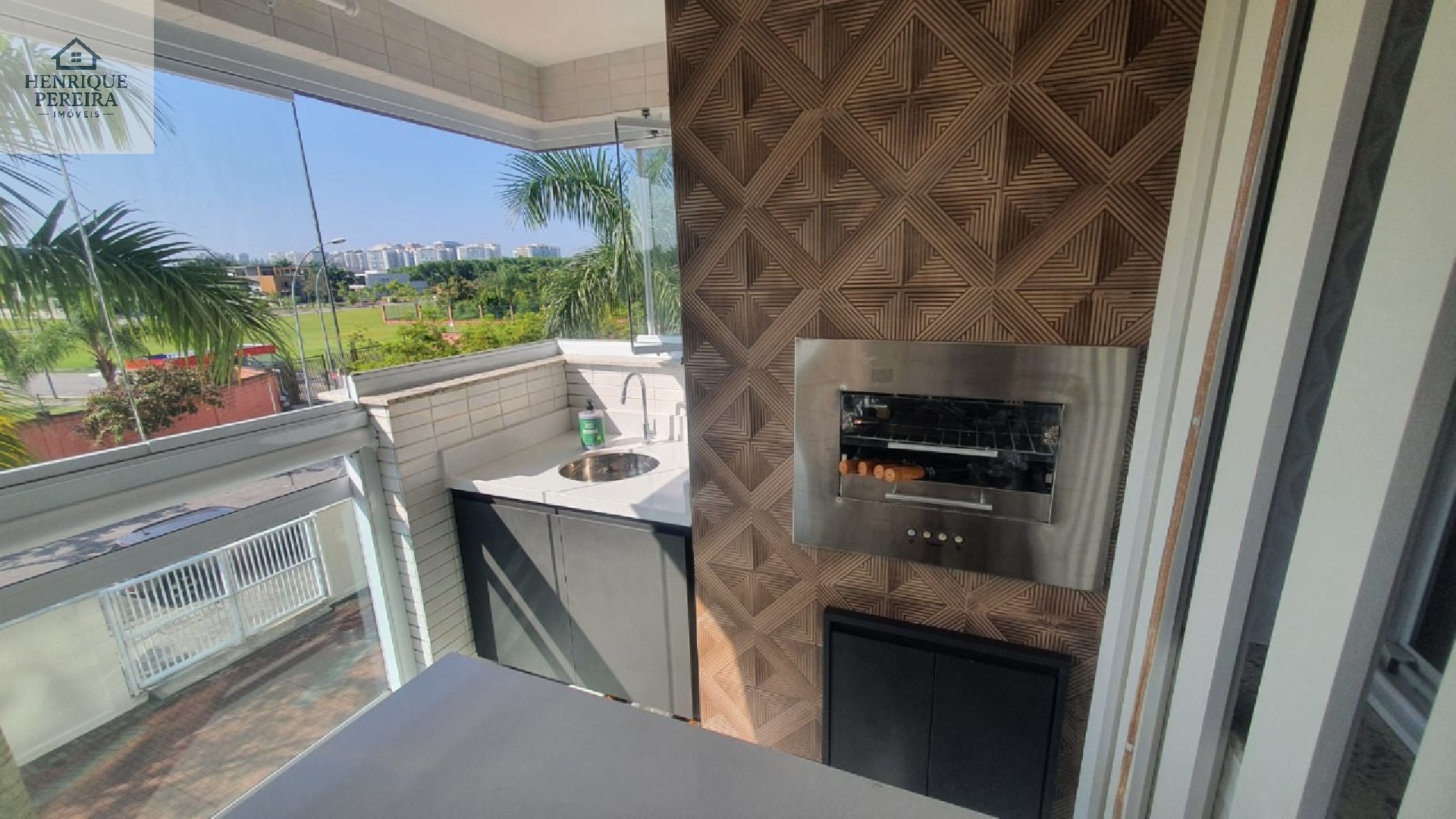 Apartamento de 2 quartos na Barra da Tijuca, RJ, Alphagreen Residence Club: 2 suítes, 1 sala, 3 banheiros, 86 m² e vaga de garagem!