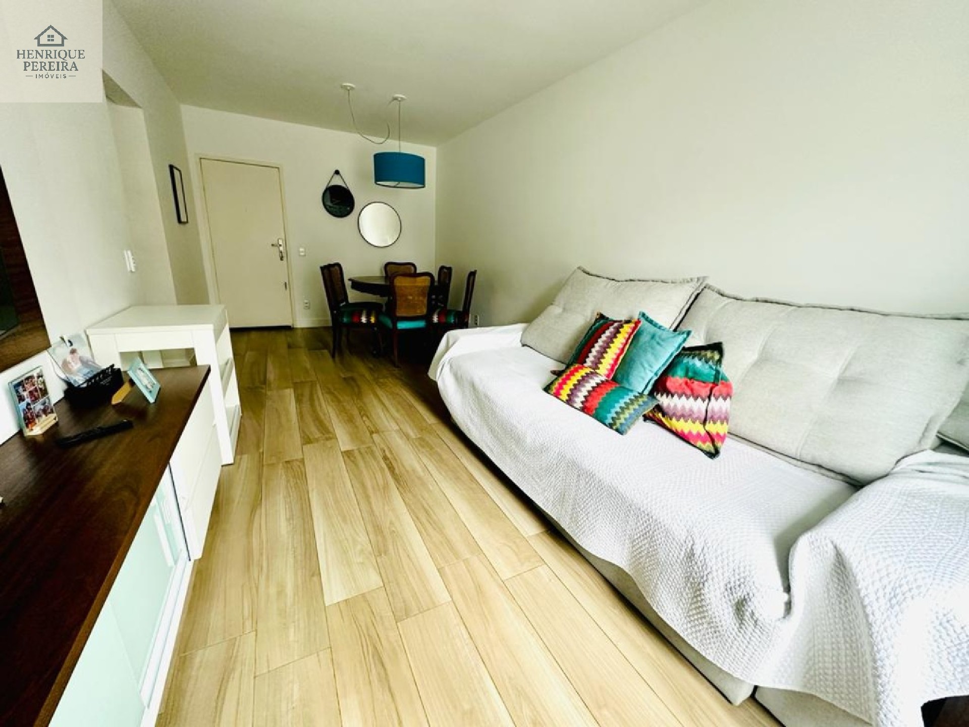 Apartamento à venda com 3 quartos, 115m² - Foto 1