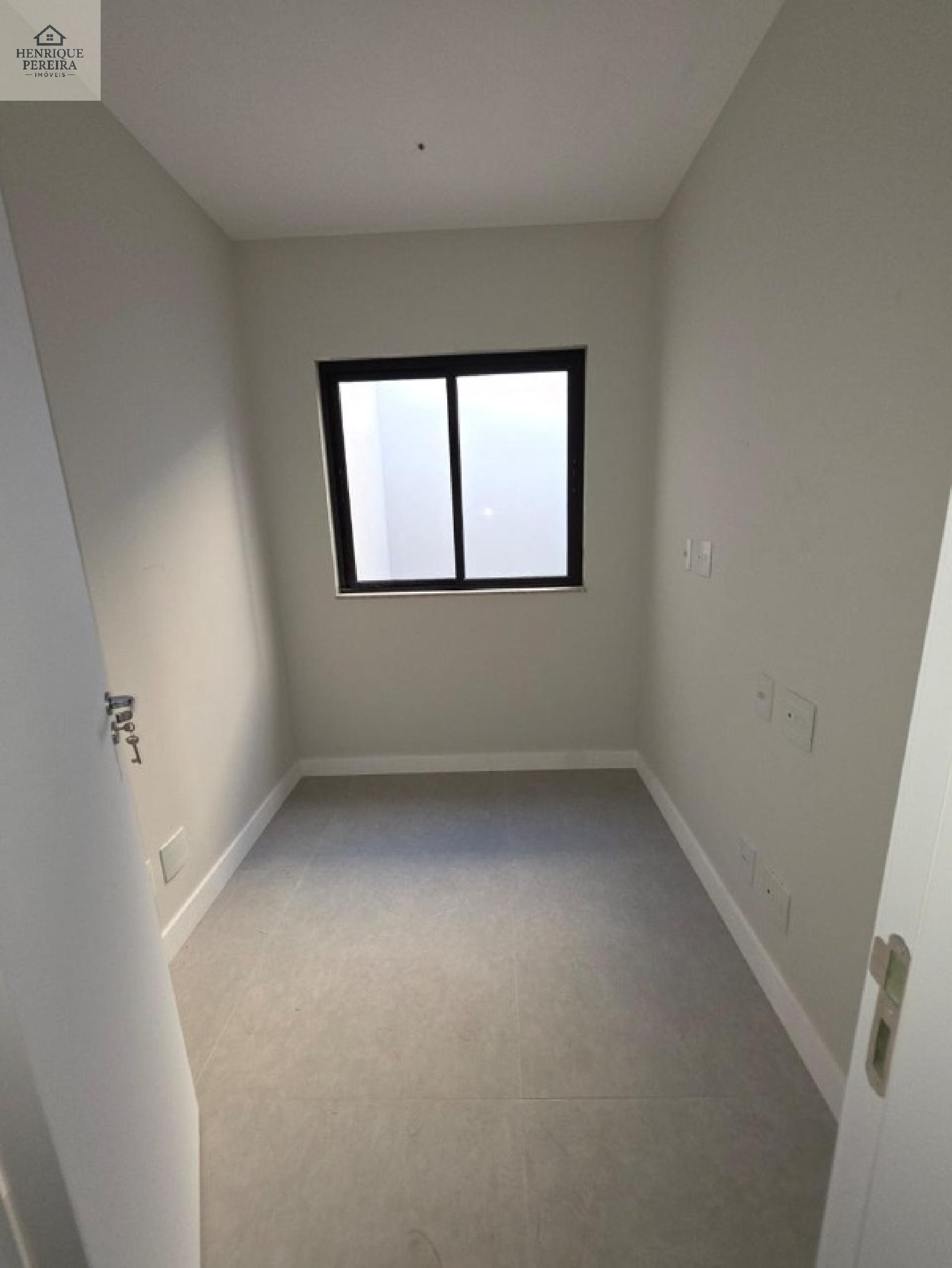 RIO MAR II Casa em Condomínio na Barra da Tijuca - 4 suítes, 6 banheiros, 2 vagas - 510m² - Rio de Janeiro-RJ