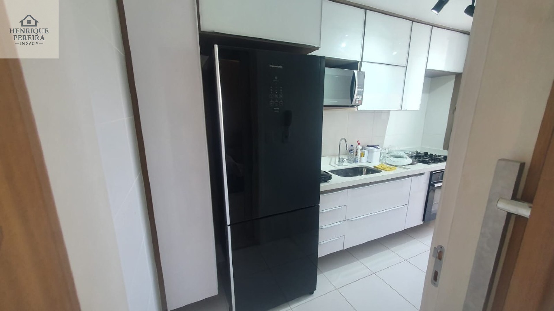 Apartamento de 2 quartos na Barra da Tijuca, RJ, Alphagreen Residence Club: 2 suítes, 1 sala, 3 banheiros, 86 m² e vaga de garagem!