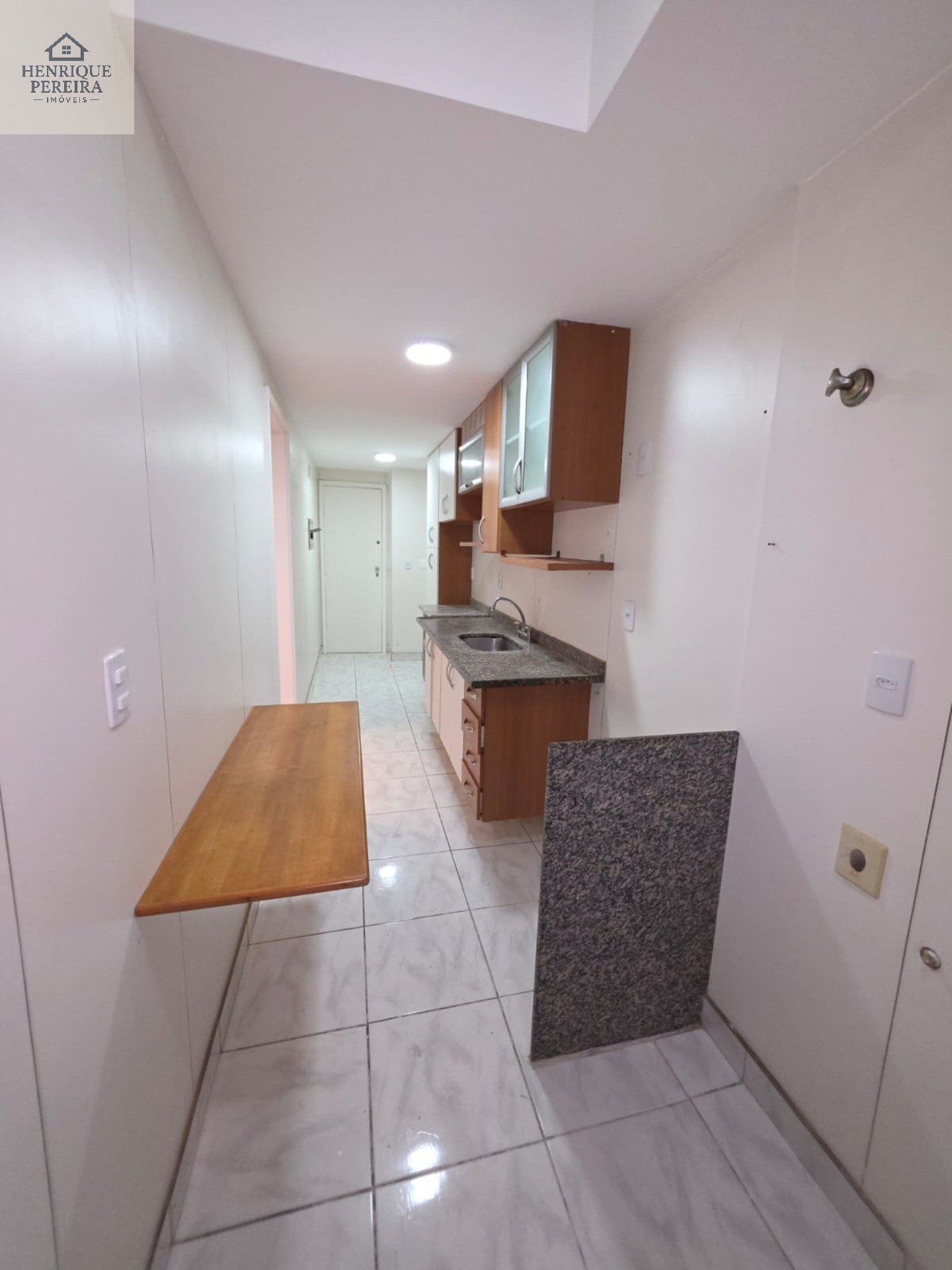 Apartamento na Barra da Tijuca: 3 quartos, 2 suítes, 97m² - Imperdível!