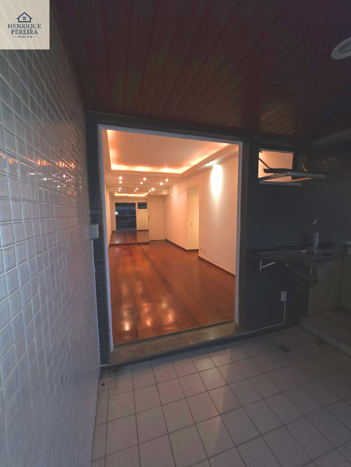 Apartamento na Barra da Tijuca: 3 quartos, 2 suítes, 97m² - Imperdível!