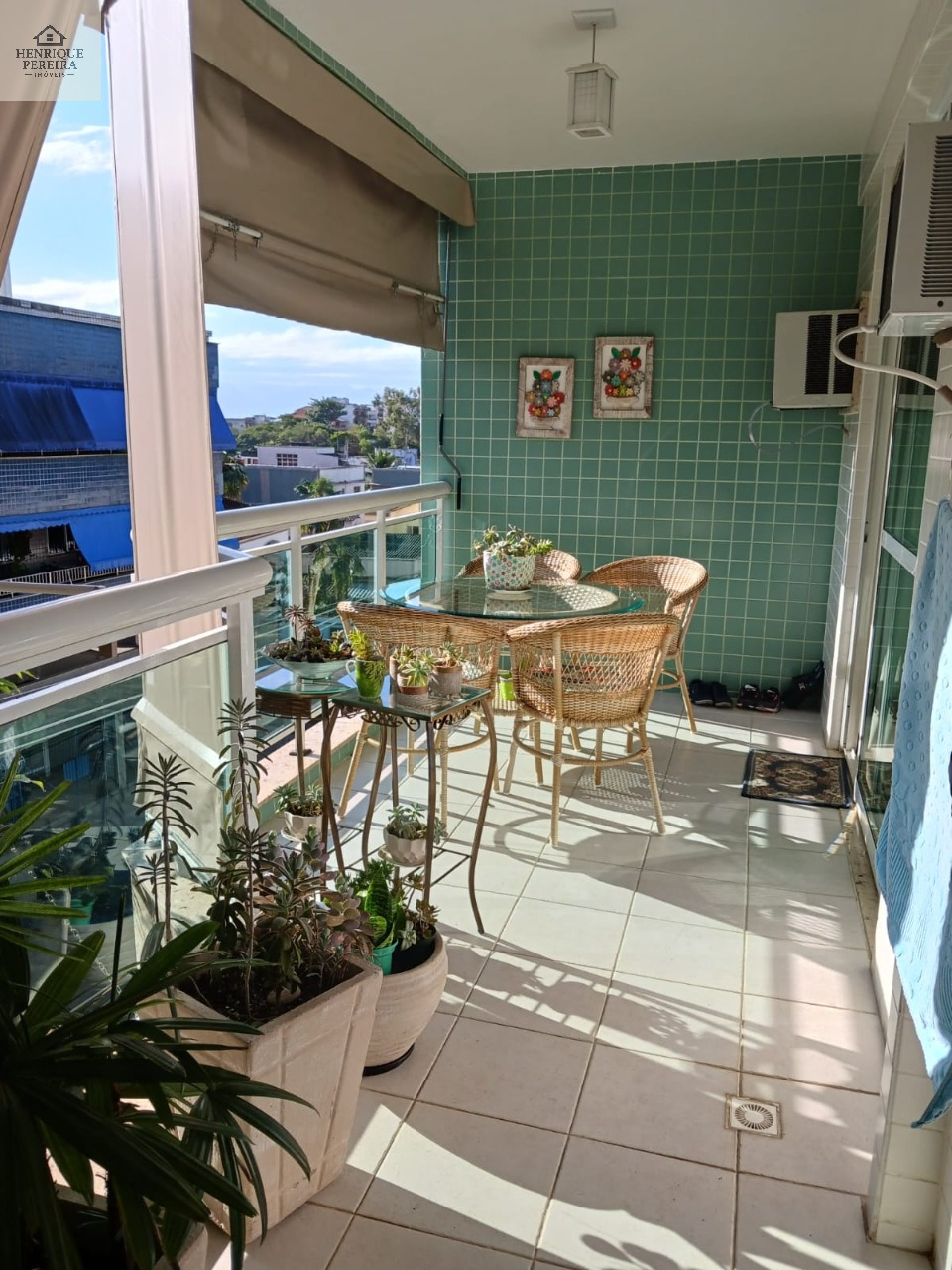 Imperdível apartamento à venda no bairro Jardim Guanabara, Rio de Janeiro-RJ: 3 quartos, 1 suíte, 1 sala, 3 banheiros, 3 vagas de garagem, 114m².