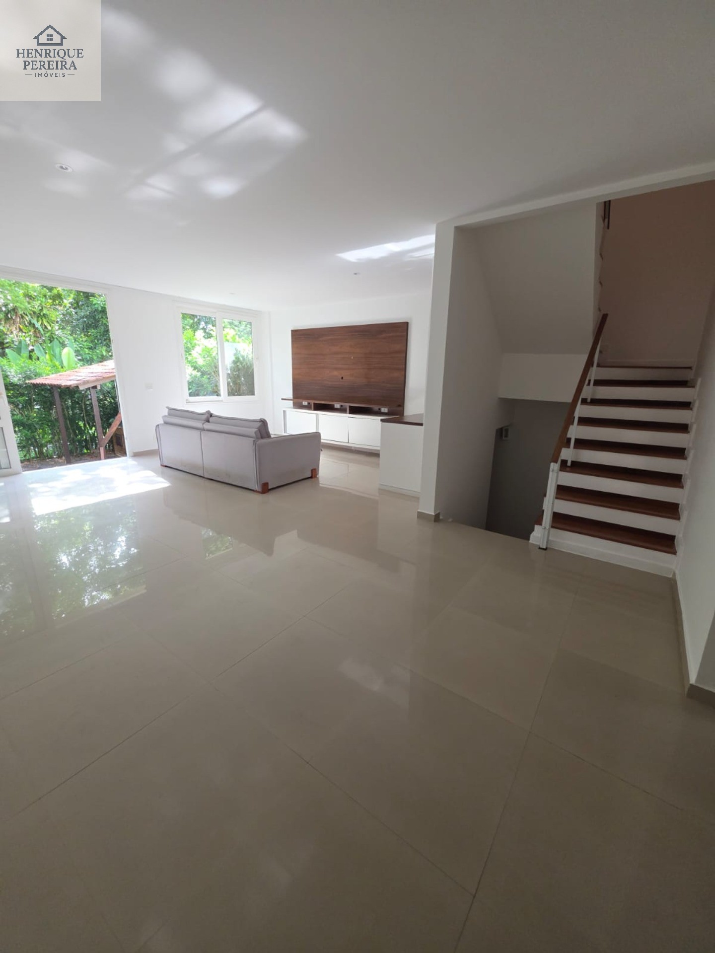 Casa, 4 quartos, 240 m² - Foto 4