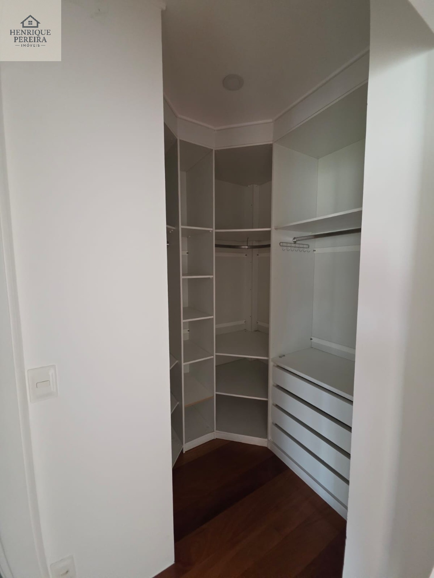 Casa, 4 quartos, 240 m² - Foto 54