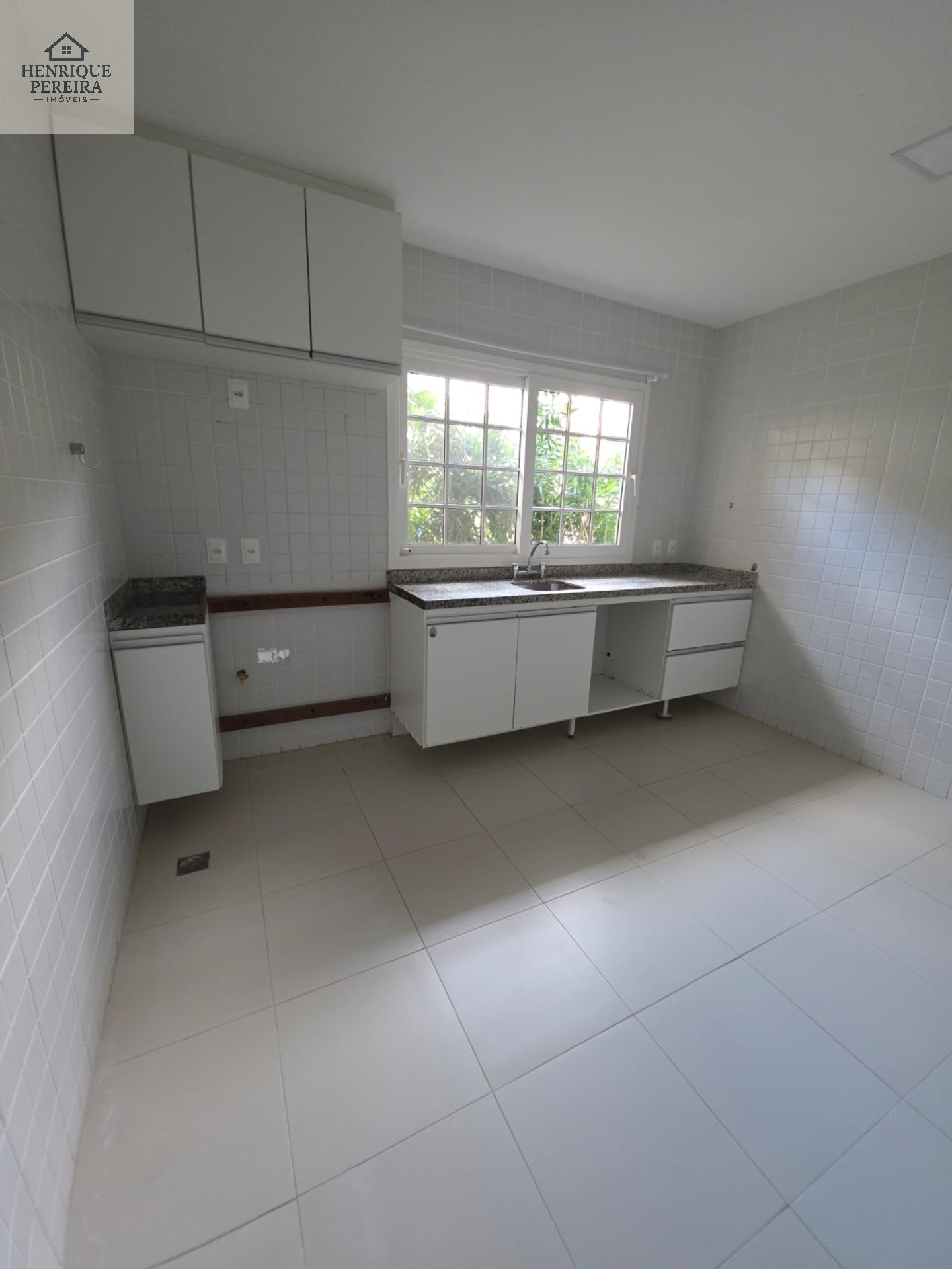 Casa, 4 quartos, 240 m² - Foto 41