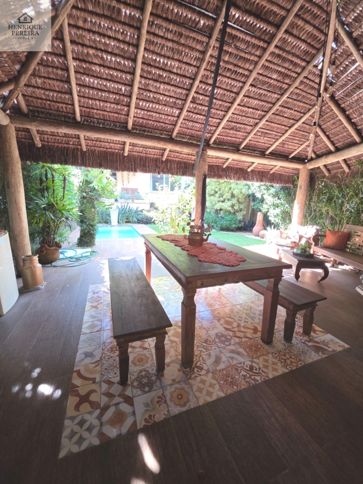 Casa, 6 quartos, 312 m² - Foto 4