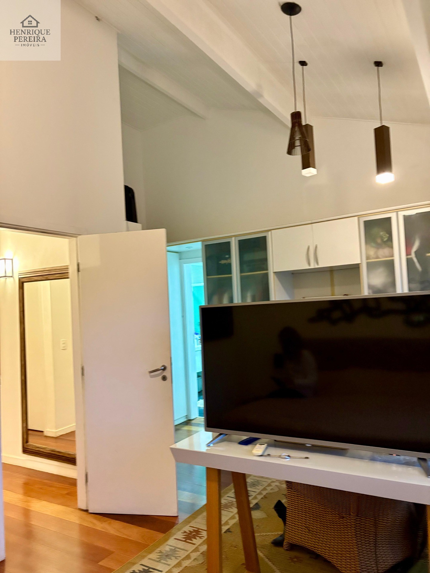 Casa de Vila no Recreio: 3 Suítes, Quintal e Perto da Praia