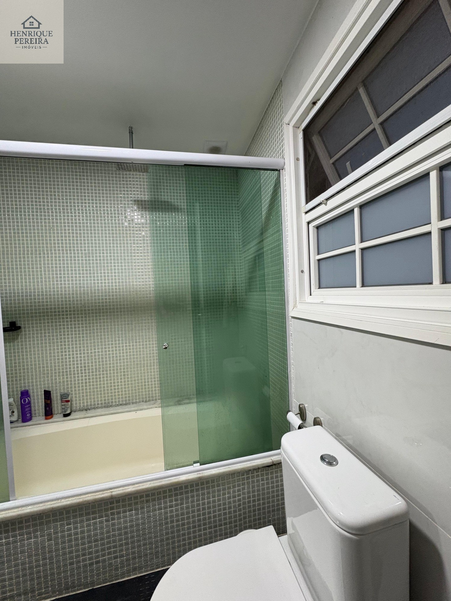 Casa de Vila no Recreio: 3 Suítes, Quintal e Perto da Praia