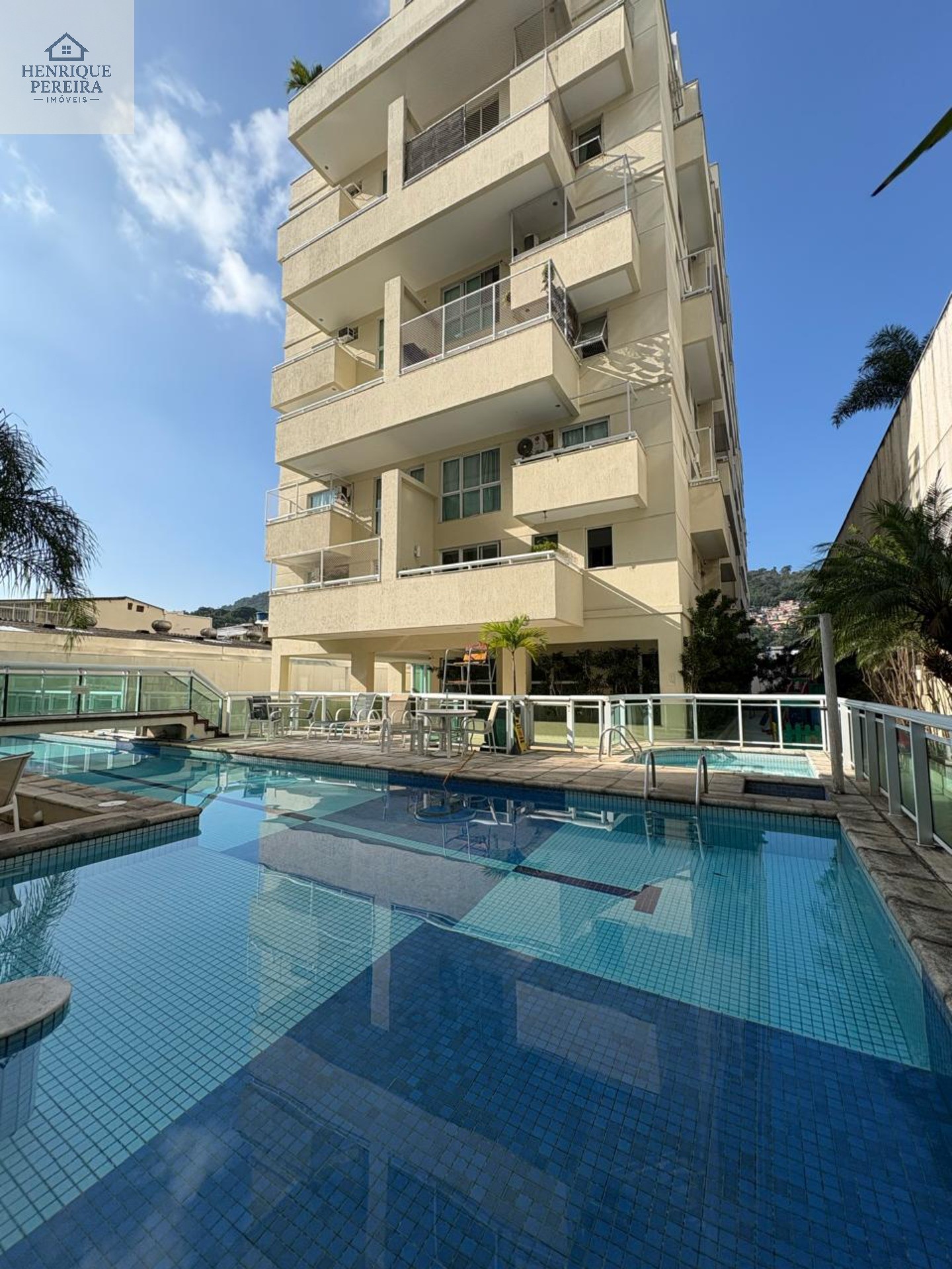 Apartamento 2 Quartos (1 Suíte) à Venda na Mena Barreto, Botafogo 1 Vaga