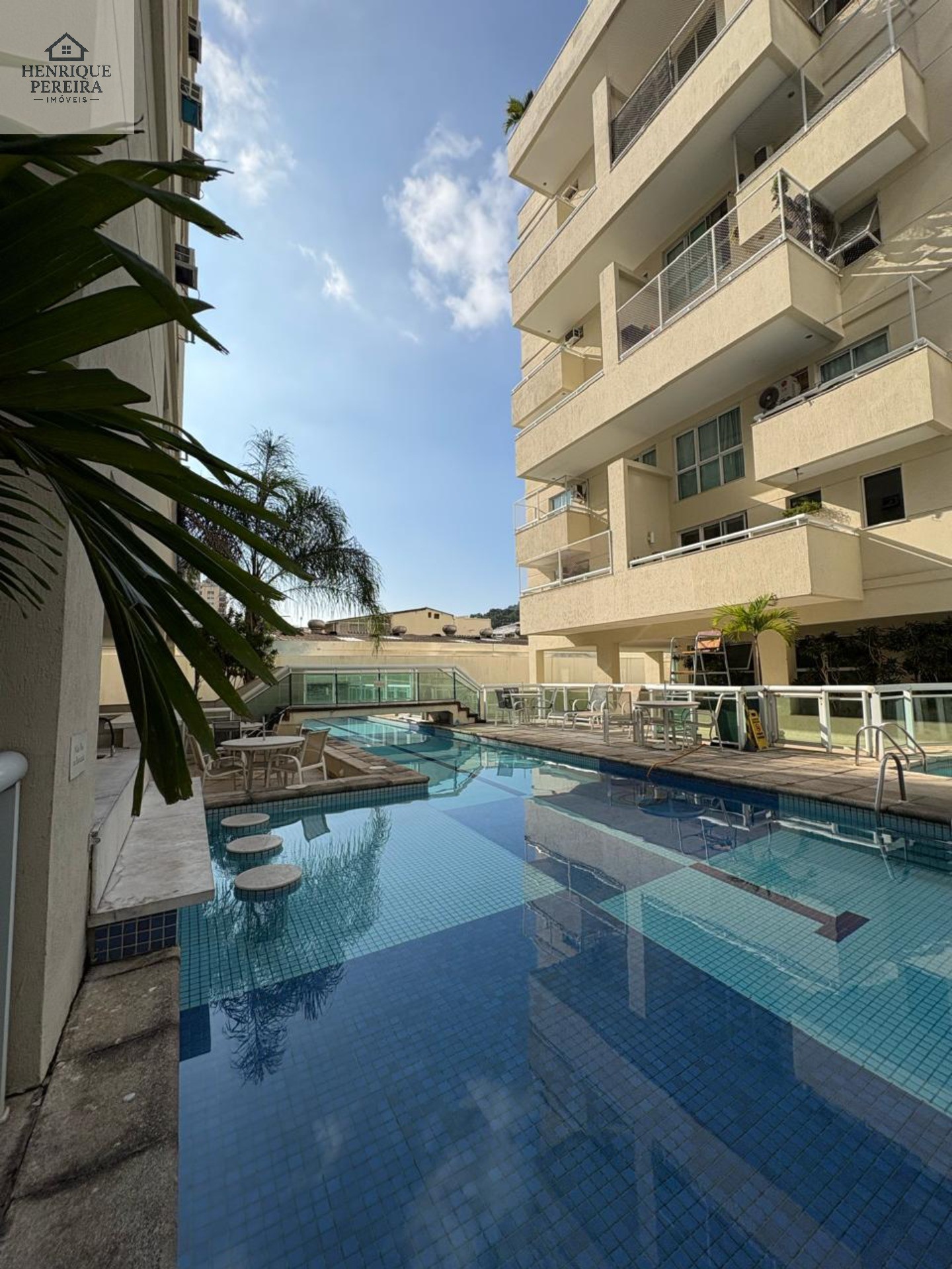 Apartamento 2 Quartos (1 Suíte) à Venda na Mena Barreto, Botafogo 1 Vaga