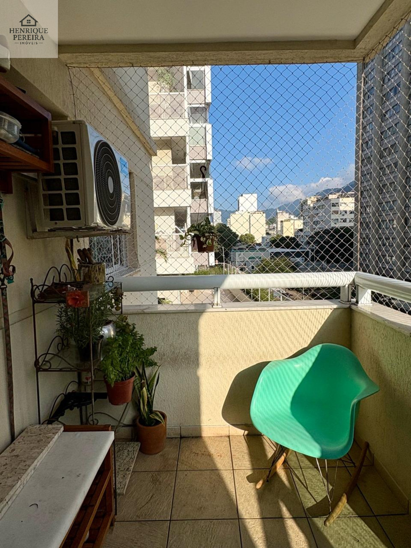 Apartamento 2 Quartos (1 Suíte) à Venda na Mena Barreto, Botafogo 1 Vaga