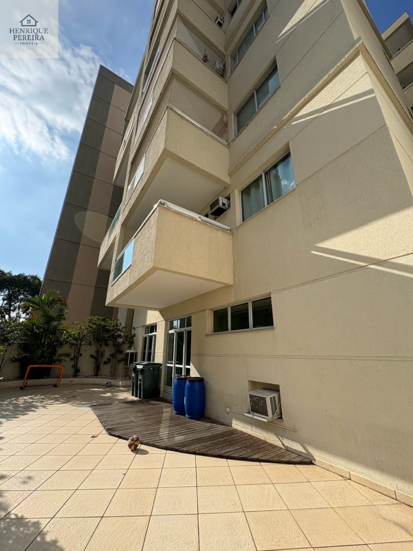 Apartamento 2 Quartos (1 Suíte) à Venda na Mena Barreto, Botafogo 1 Vaga