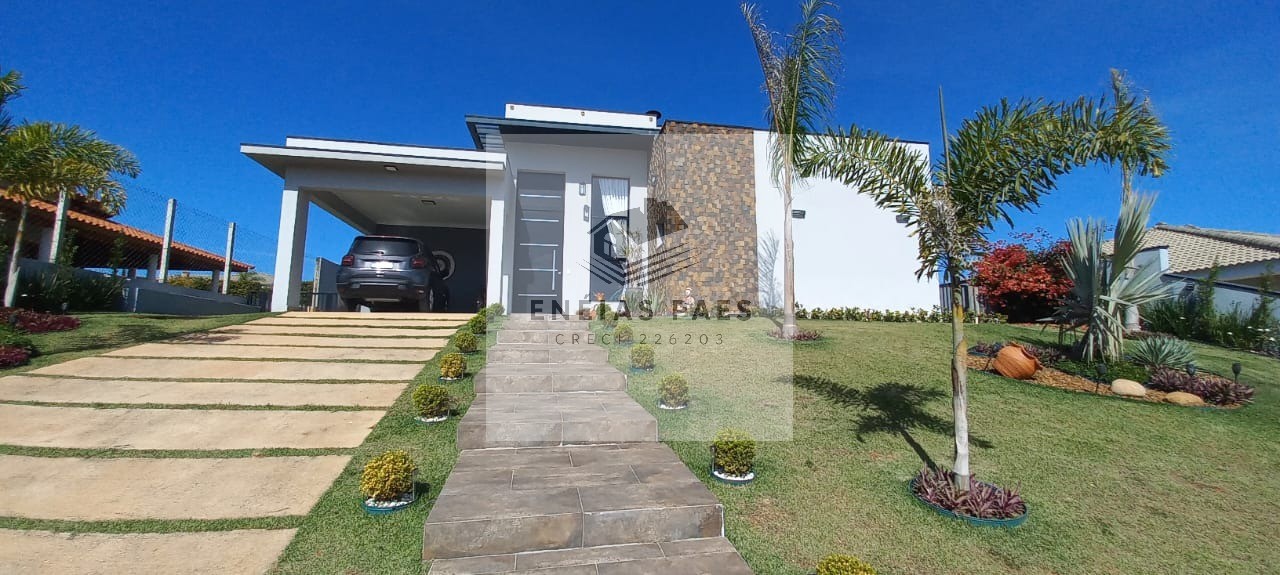 Casa à venda com 3 quartos - Foto 1