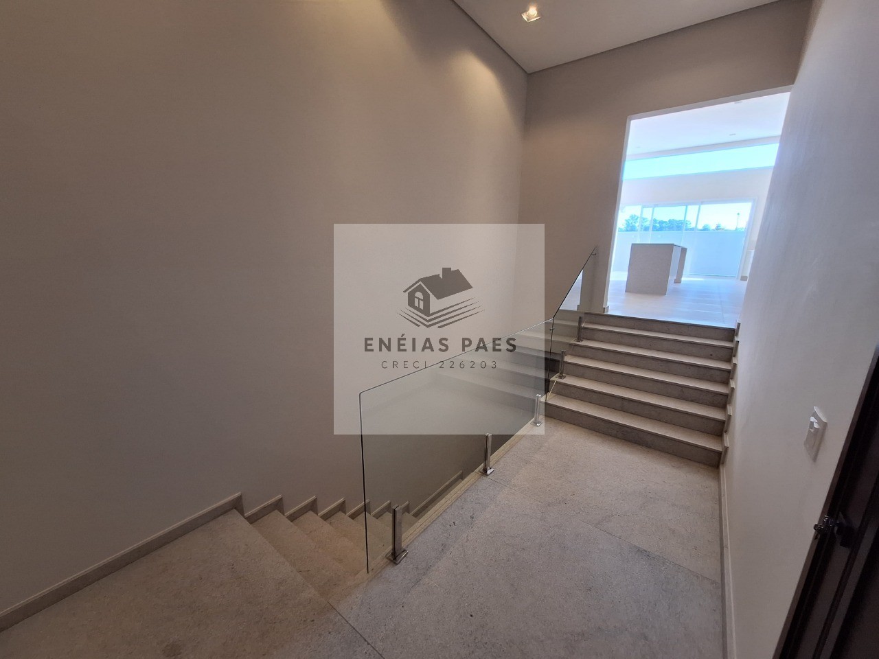 Casa à venda com 3 quartos, 400m² - Foto 4