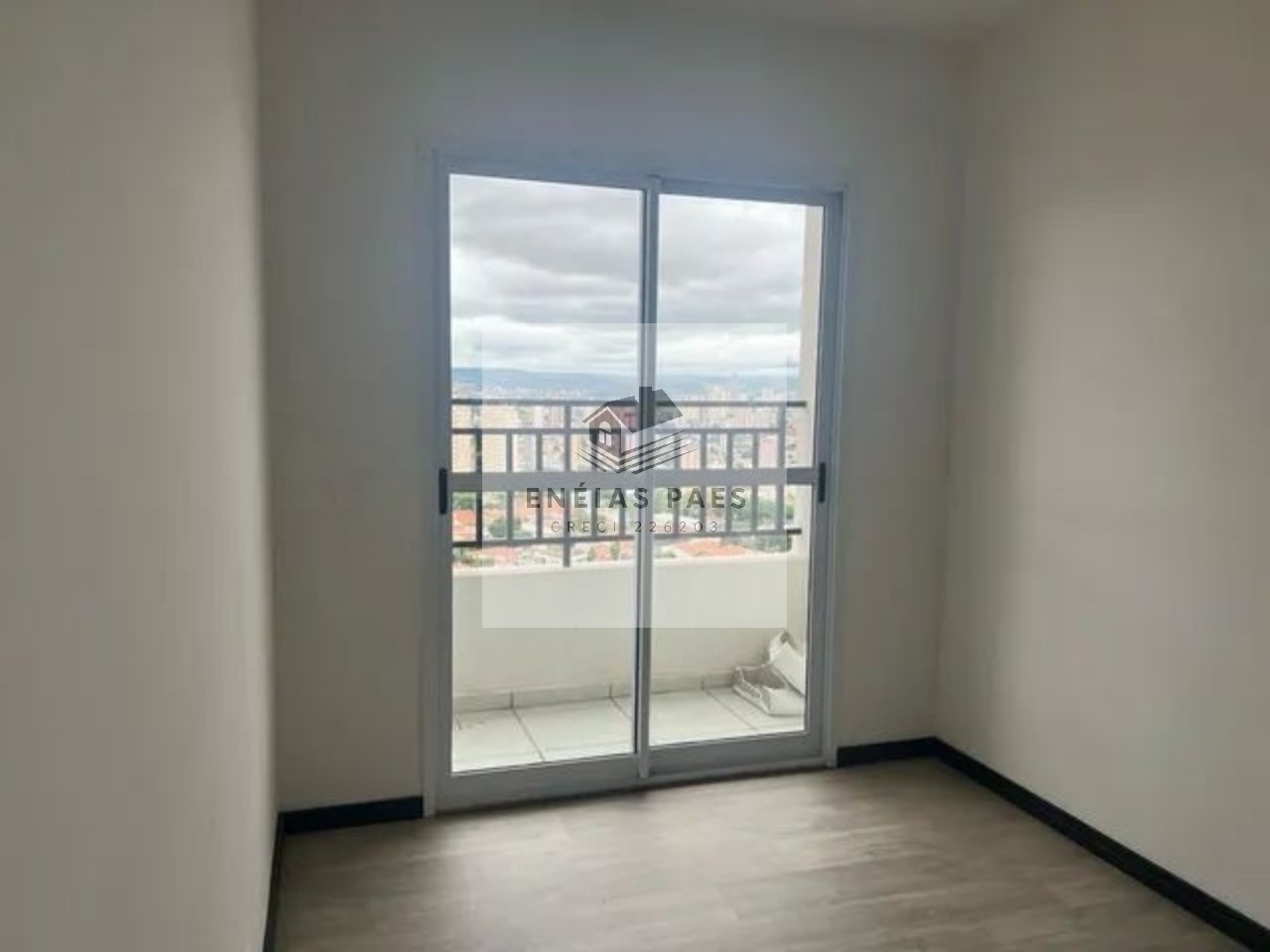Apartamento à venda com 2 quartos, 62m² - Foto 2
