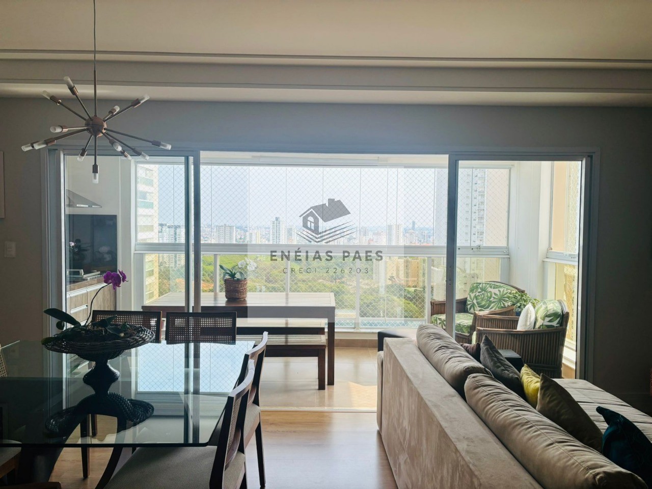 Apartamento, 3 quartos, 140 m² - Foto 1