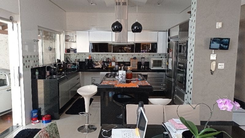 Casa, 3 quartos, 298 m² - Foto 2