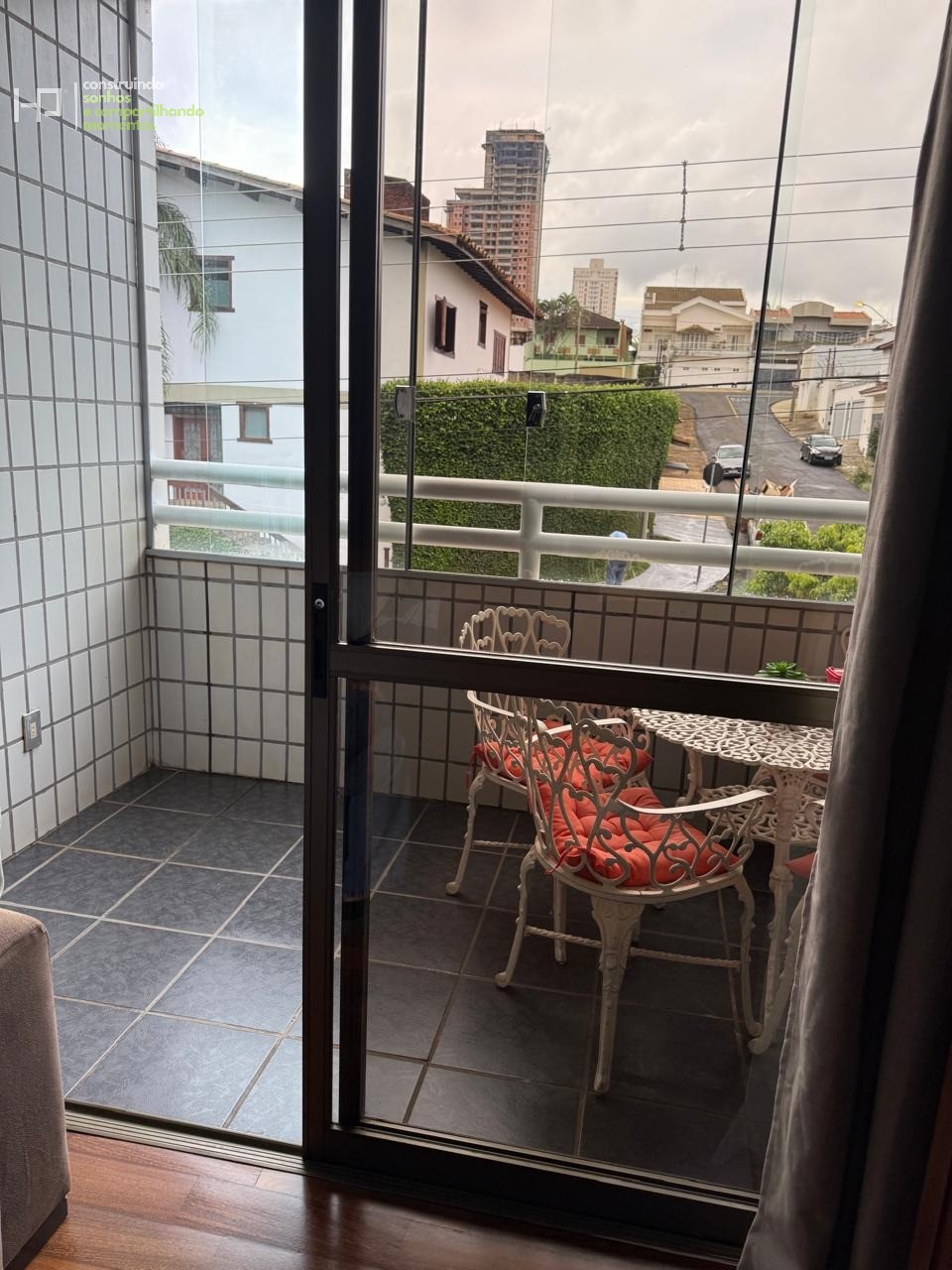 Apartamento, 3 quartos, 120 m² - Foto 1