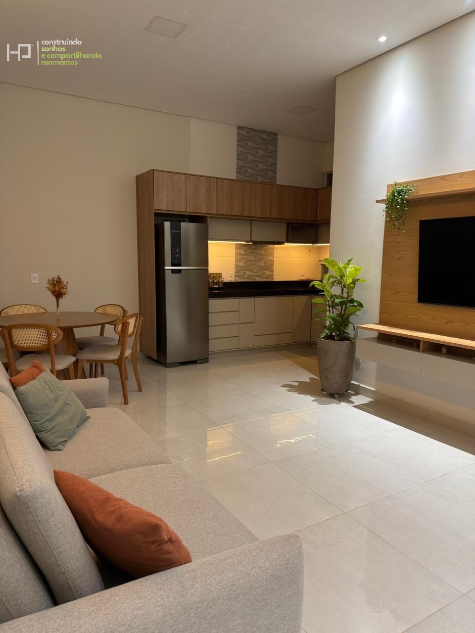 Casa, 2 quartos, 100 m² - Foto 1
