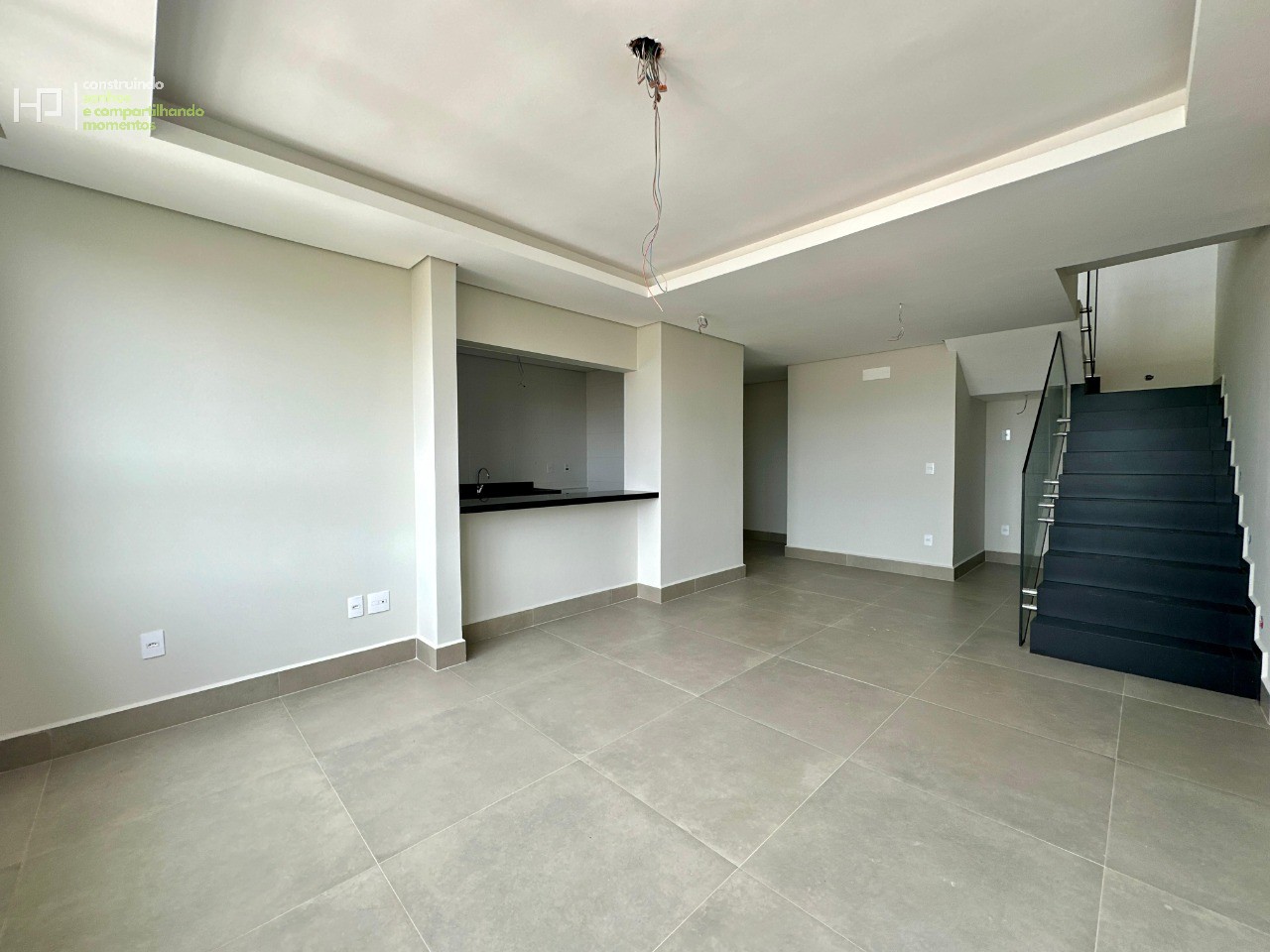 Cobertura, 3 quartos, 220 m² - Foto 2