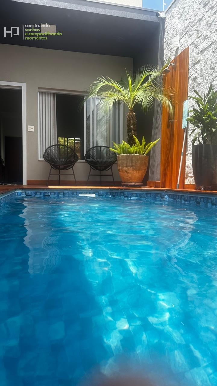 Casa, 3 quartos, 158 m² - Foto 1