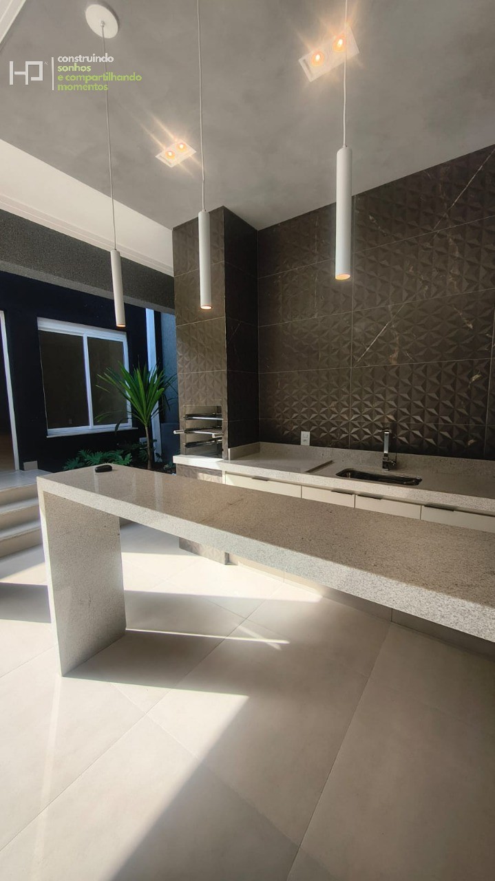Casa, 3 quartos, 138 m² - Foto 4