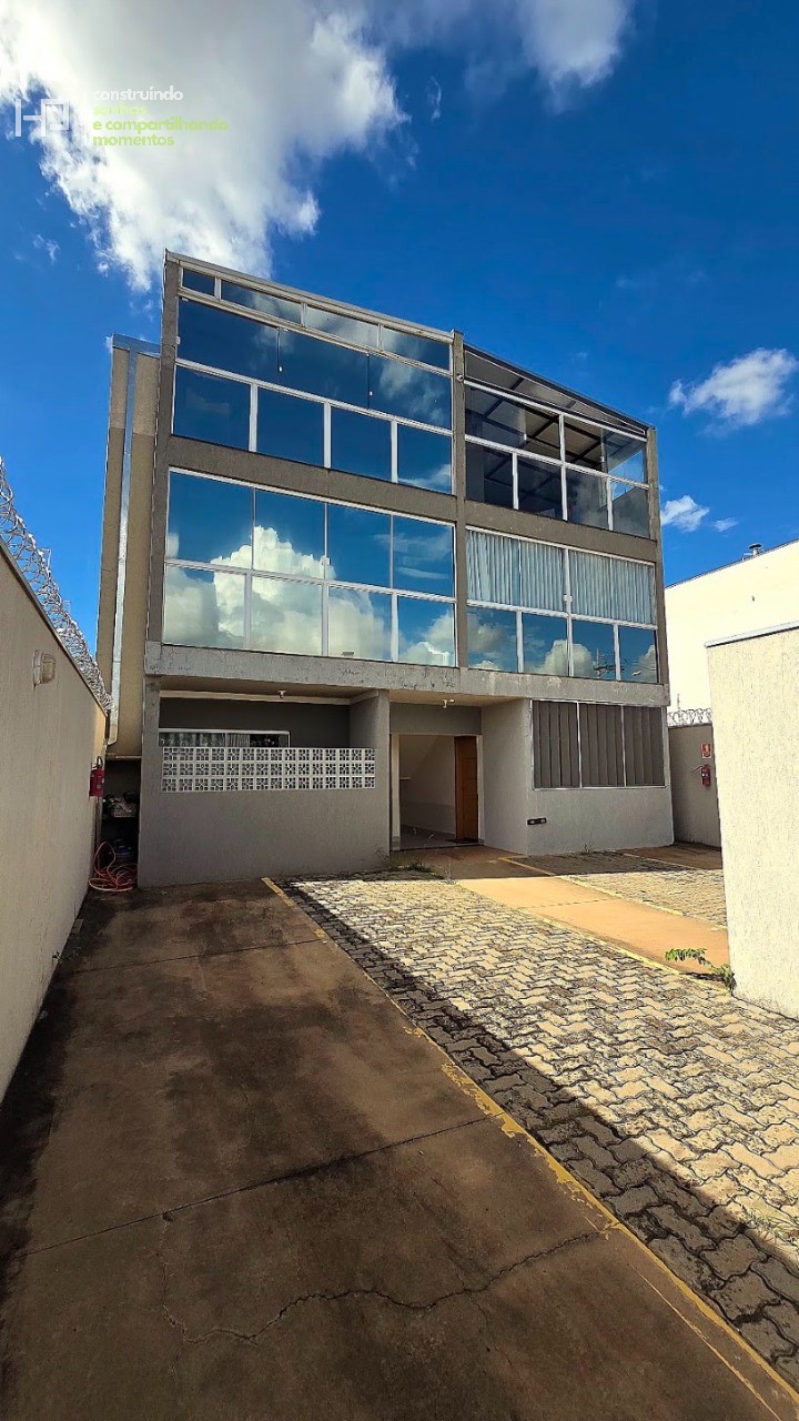Cobertura, 3 quartos, 202 m² - Foto 1